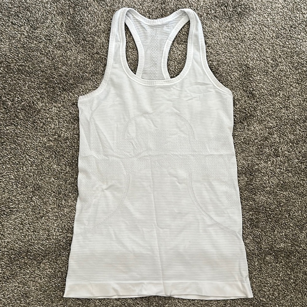 LuluLemon Top